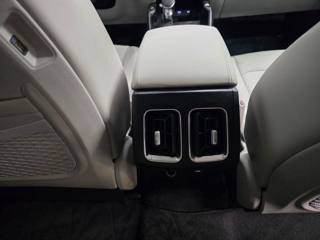 Used 2022 Kia Sorento S w/ Panoramic Sunroof Package FWD image 36