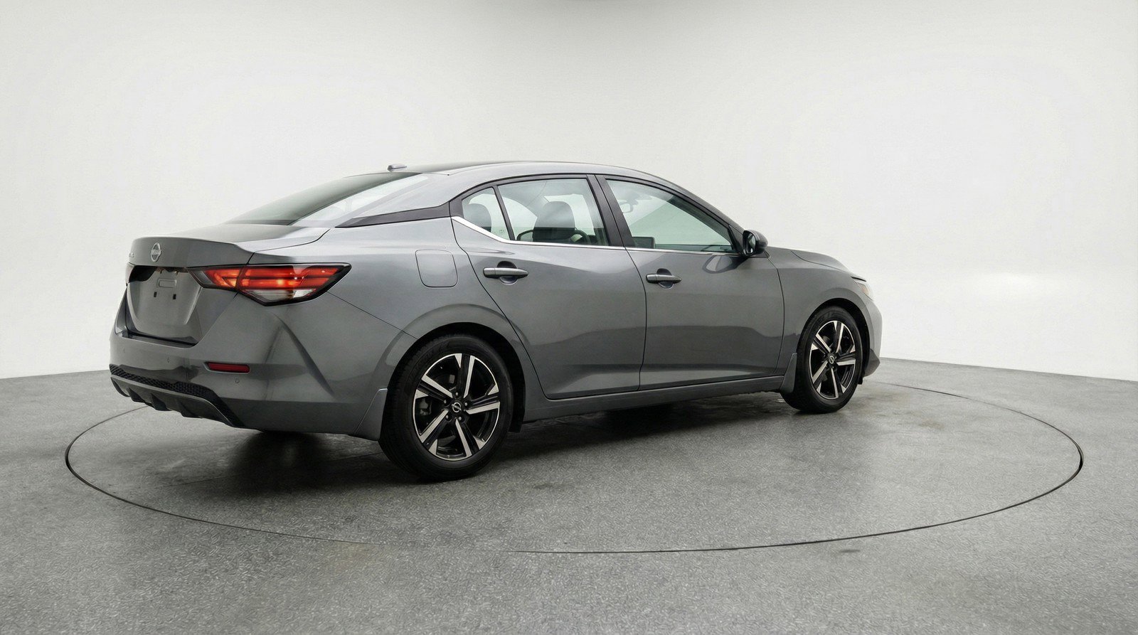 Used 2025 Nissan Sentra SV image 9