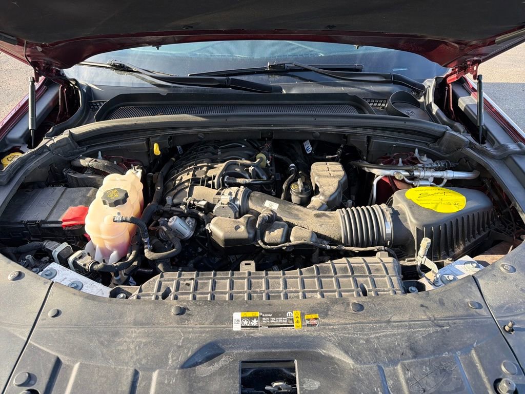 Used 2023 Jeep Grand Cherokee Altitude image 44