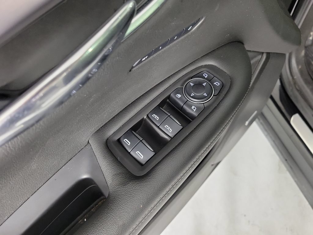 Used 2024 Cadillac XT6 Luxury w/ LPO, Floor Liner Package AWD/4WD image 22