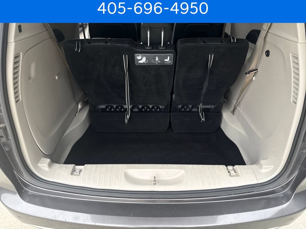 Used 2018 Chrysler Pacifica Touring-L FWD image 25