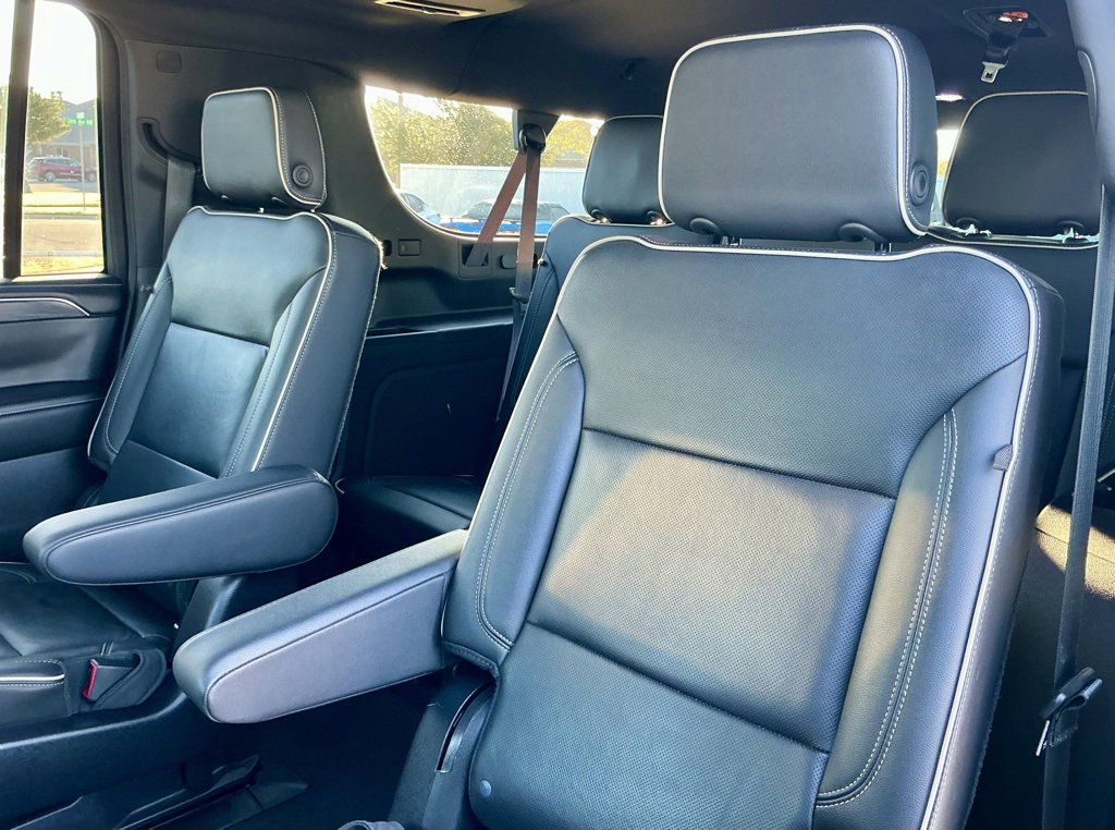 Used 2021 GMC Yukon XL SLT w/ SLT Luxury Plus Package image 28