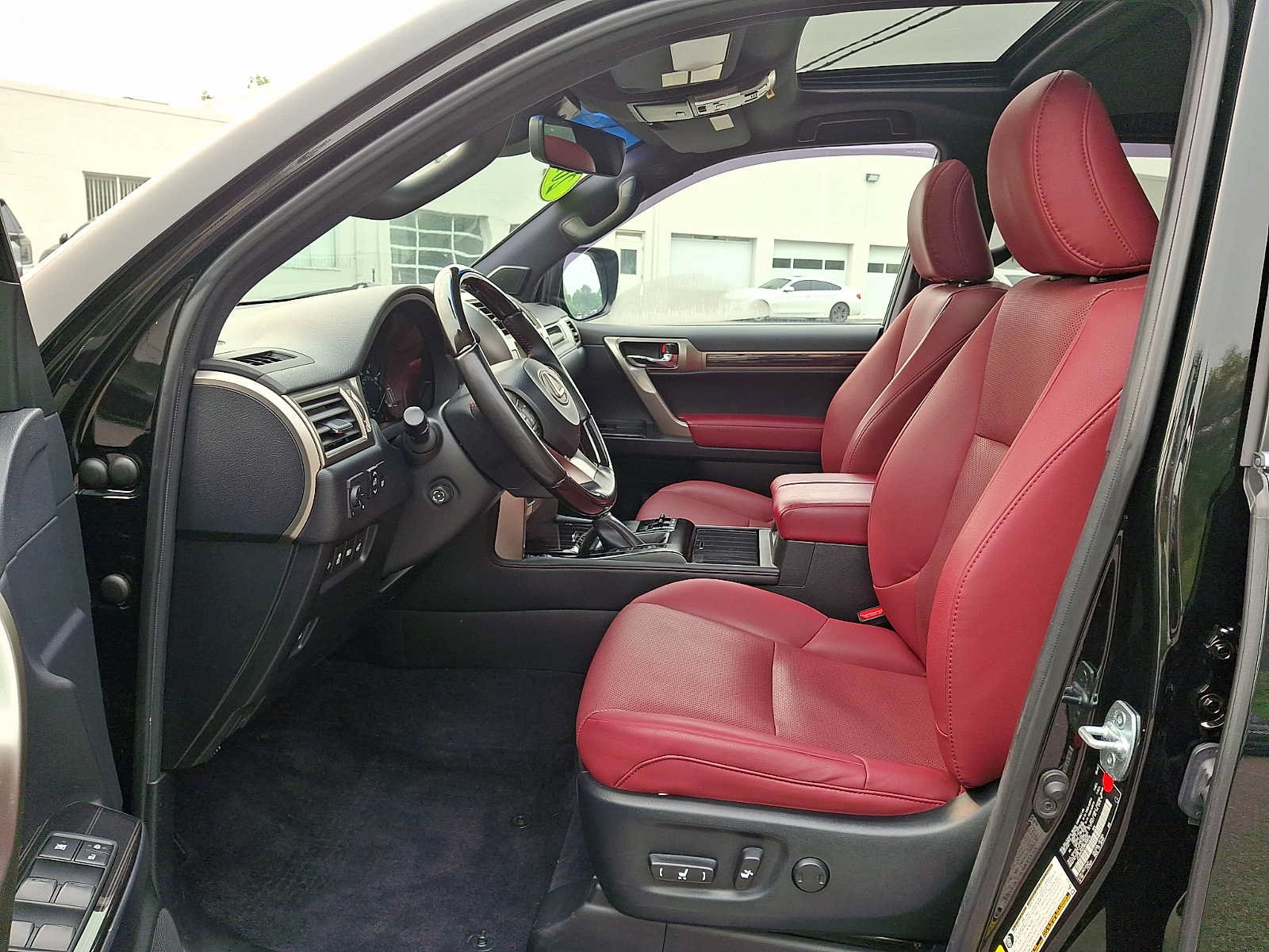 Used 2021 Lexus GX 460 Premium w/ Premium Package AWD/4WD image 14