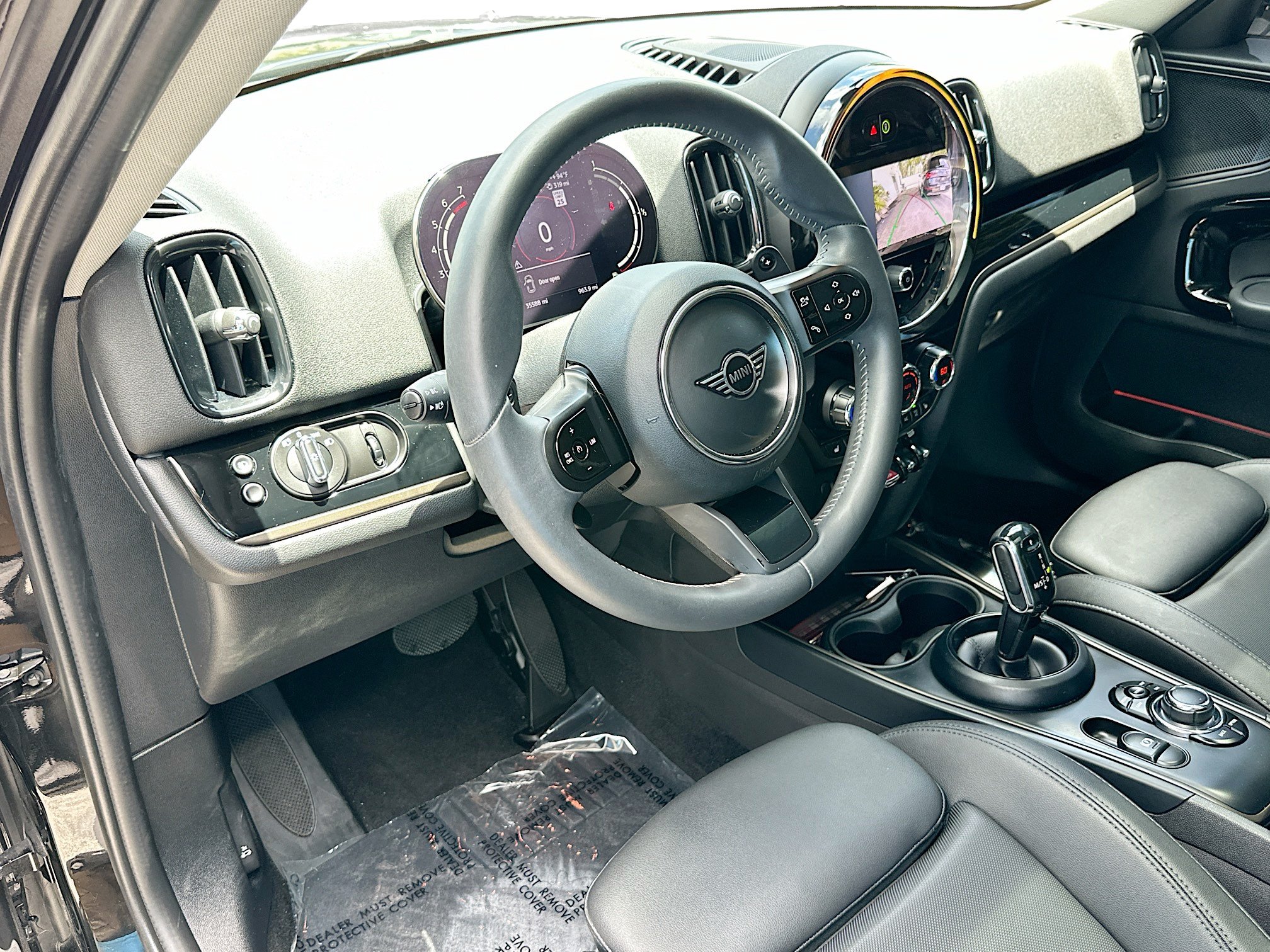 Used 2024 MINI Cooper Countryman S w/ Premium Package FWD image 9