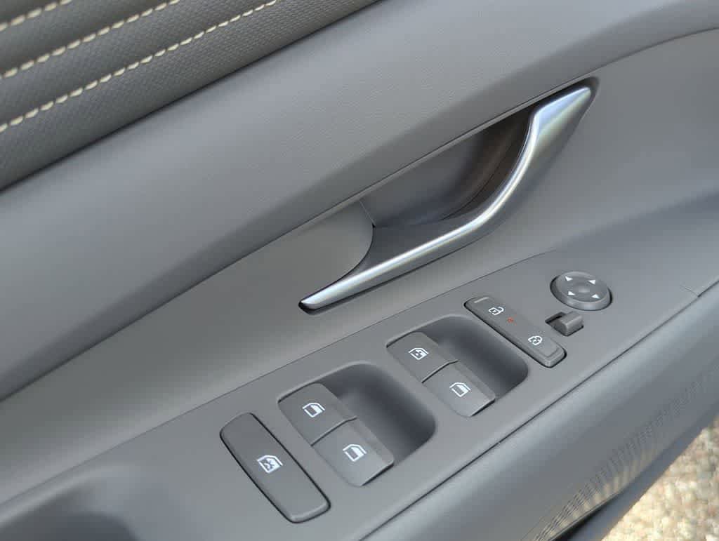 New 2026 Hyundai Elantra Sport FWD image 17
