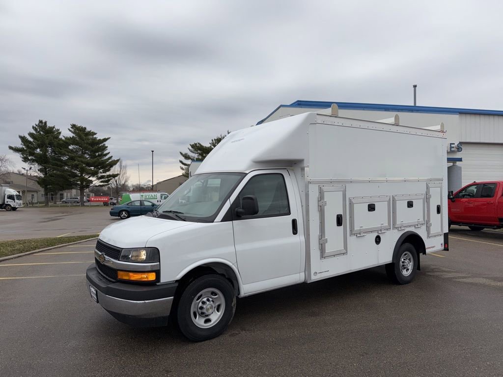New 2025 Chevrolet Express 3500 w/ Power Convenience Package RWD image 16