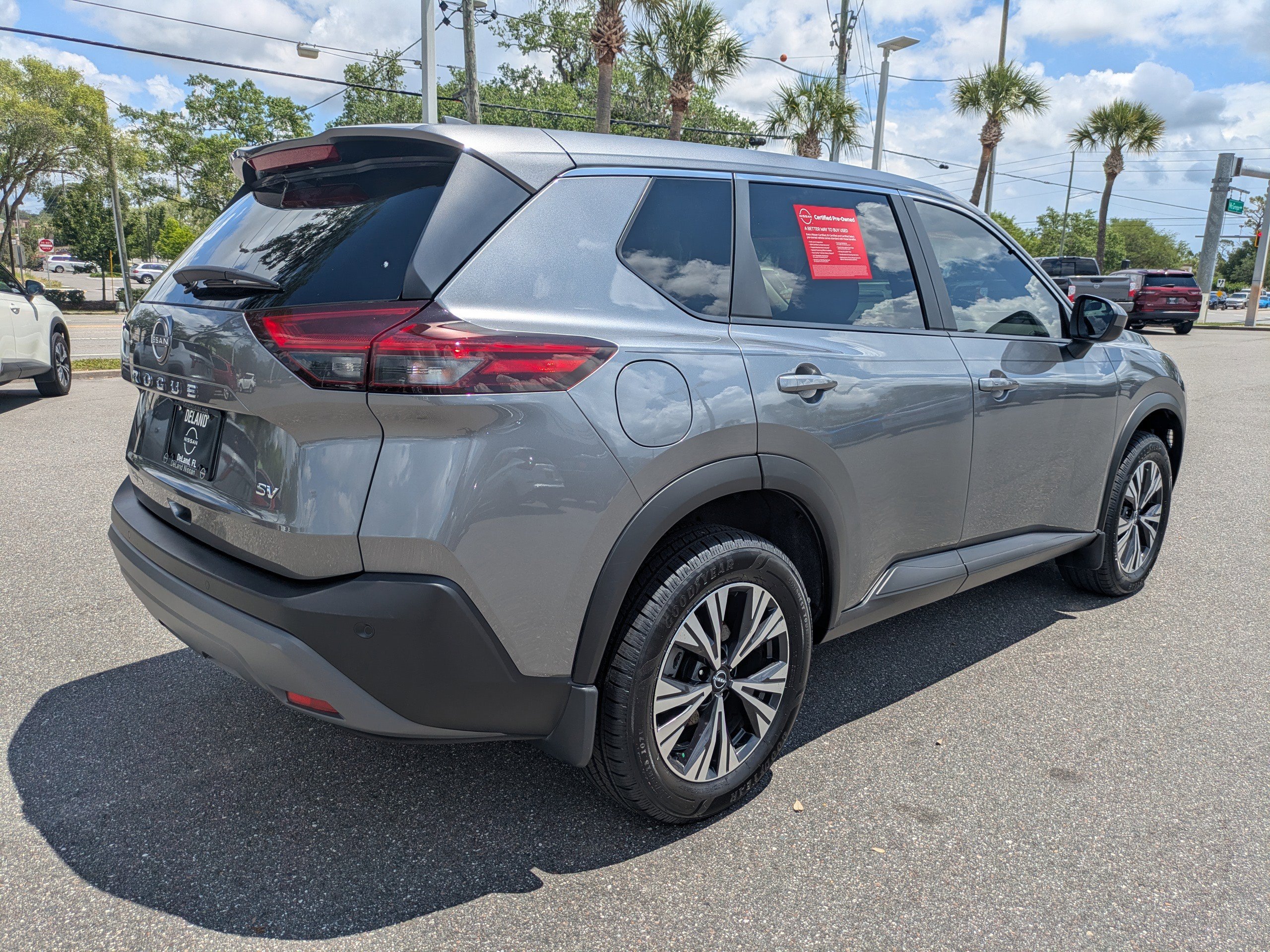 Certified 2023 Nissan Rogue SV FWD image 4