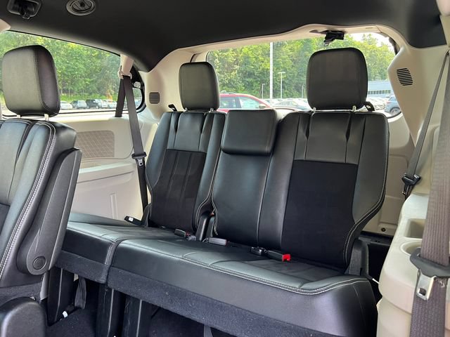 Used 2019 Dodge Grand Caravan SXT FWD image 5