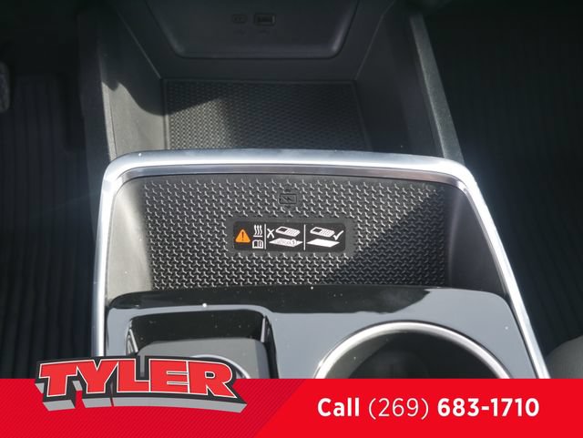 New 2026 Chevrolet Equinox LT w/ Convenience Package II AWD/4WD image 33