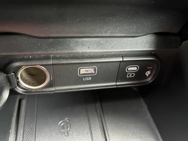 Used 2025 Kia Telluride SX X-Line AWD/4WD image 17