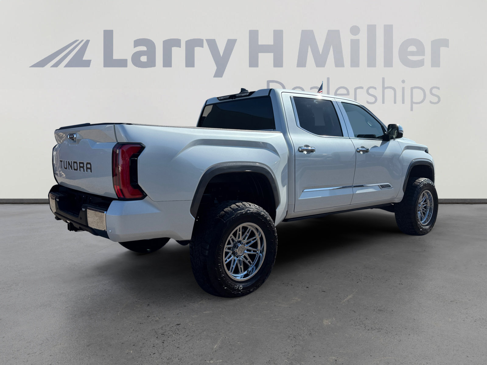 Used 2023 Toyota Tundra 1794 Edition w/ Advanced Package AWD/4WD image 5