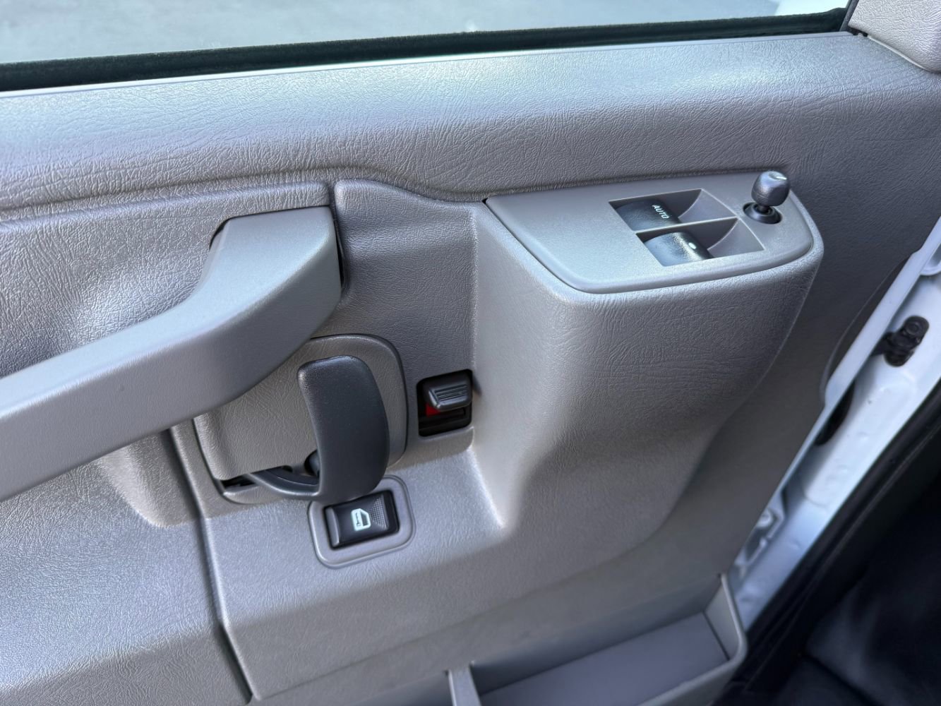 Used 2023 Chevrolet Express 2500 w/ Driver Convenience Package RWD image 17