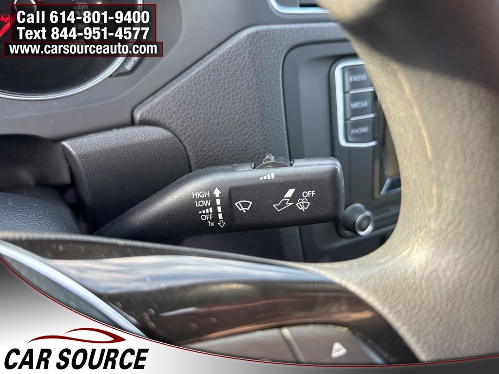 Used 2017 Volkswagen Jetta S image 19