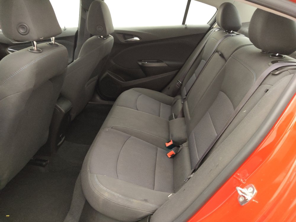 Used 2017 Chevrolet Cruze LT w/ Convenience Package FWD image 18