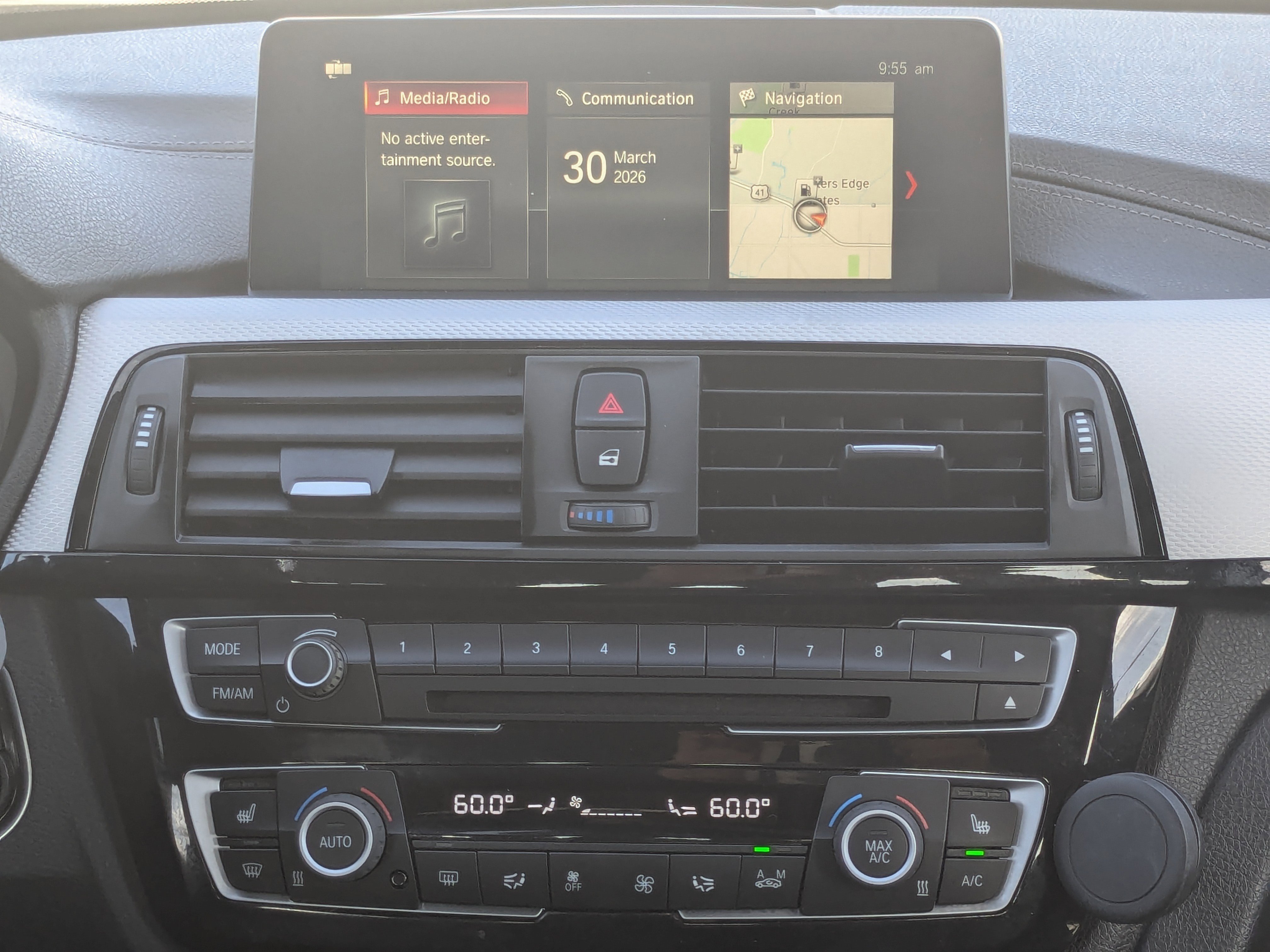 Used 2018 BMW 330i Sedan w/ M Sport Package image 19