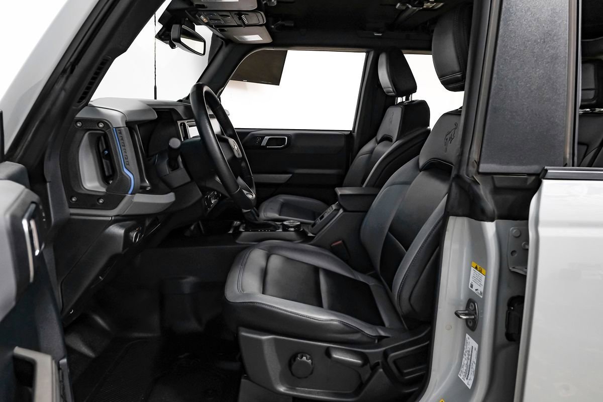 Used 2022 Ford Bronco Black Diamond AWD/4WD image 4