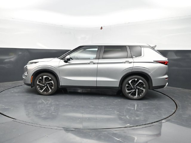 Used 2024 Mitsubishi Outlander SE FWD image 5