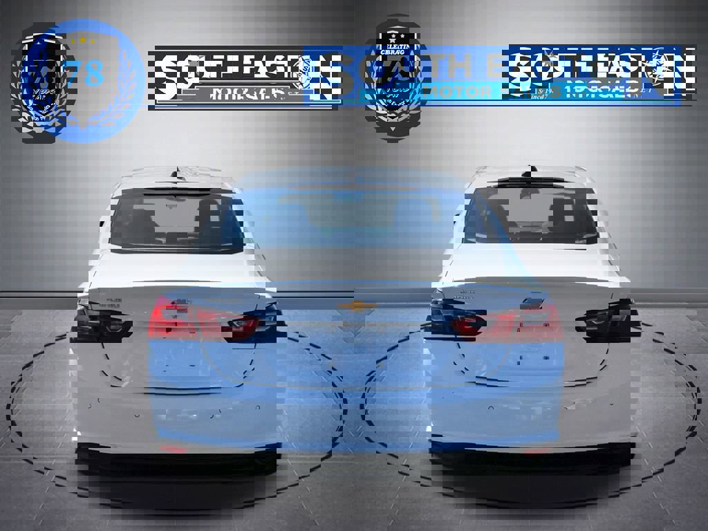 Used 2021 Chevrolet Malibu LS image 4