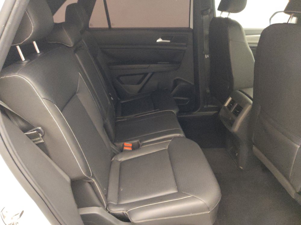 Used 2020 Volkswagen Atlas Cross Sport SE image 19