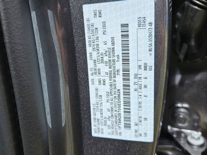 New 2025 Ford F250 Lariat w/ Chrome Package image 17