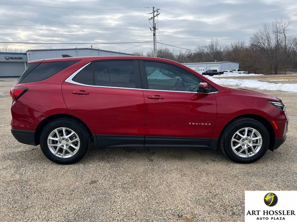 Used 2023 Chevrolet Equinox LT FWD image 4