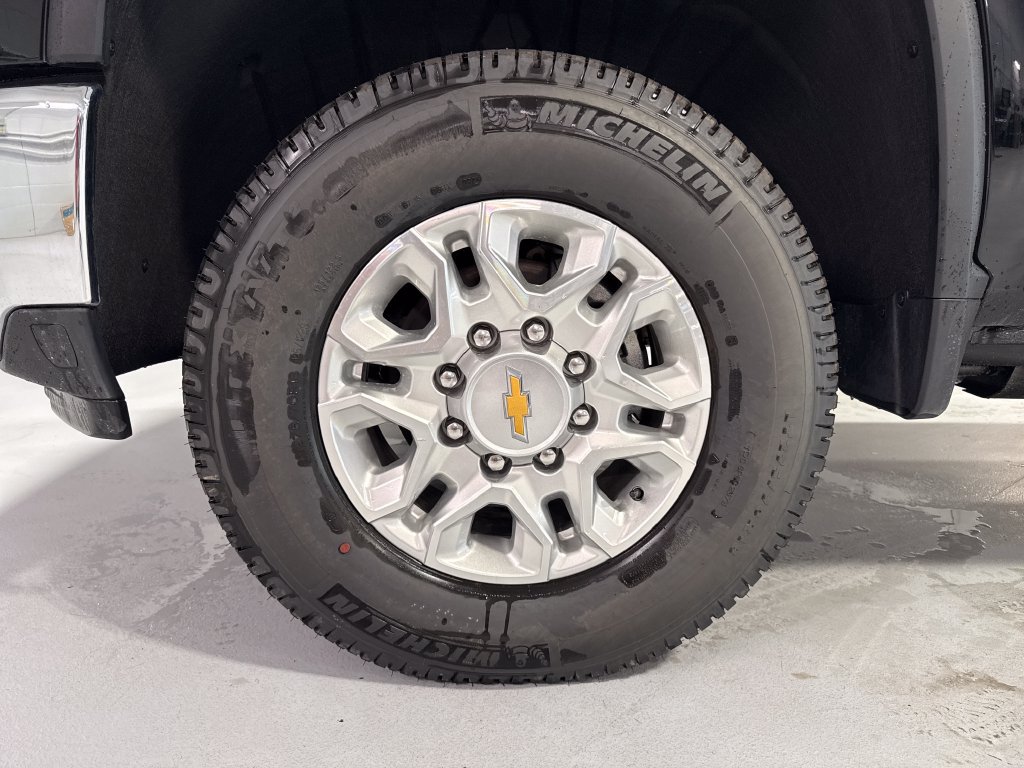 New 2026 Chevrolet Silverado 2500 LT w/ All Star Edition AWD/4WD image 44
