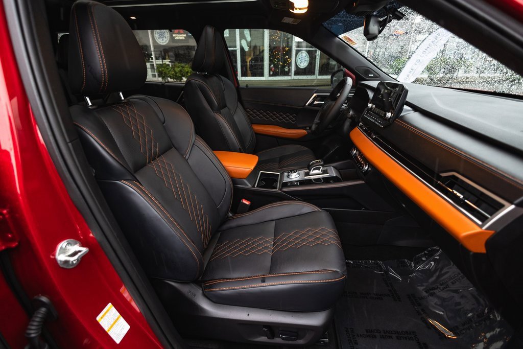 Used 2024 Mitsubishi Outlander SEL image 31