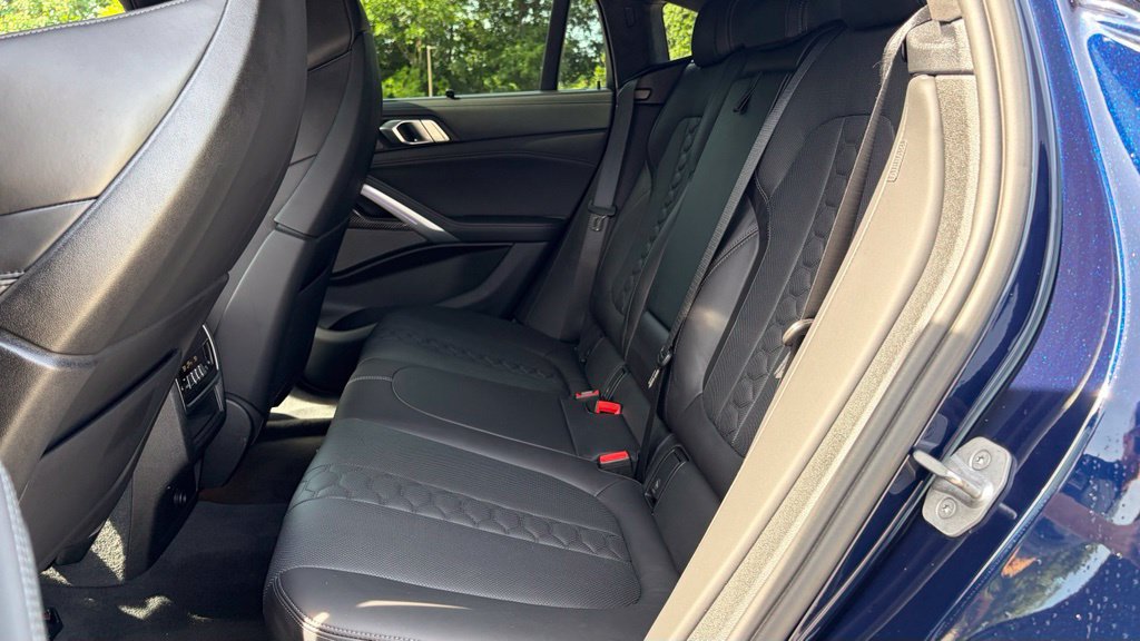 Certified 2022 BMW X6 M w/ Executive Package AWD/4WD image 10