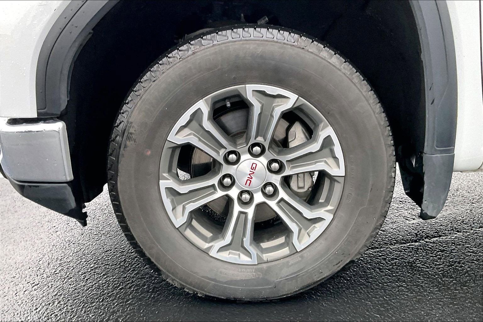 Used 2024 GMC Sierra 1500 SLT image 8