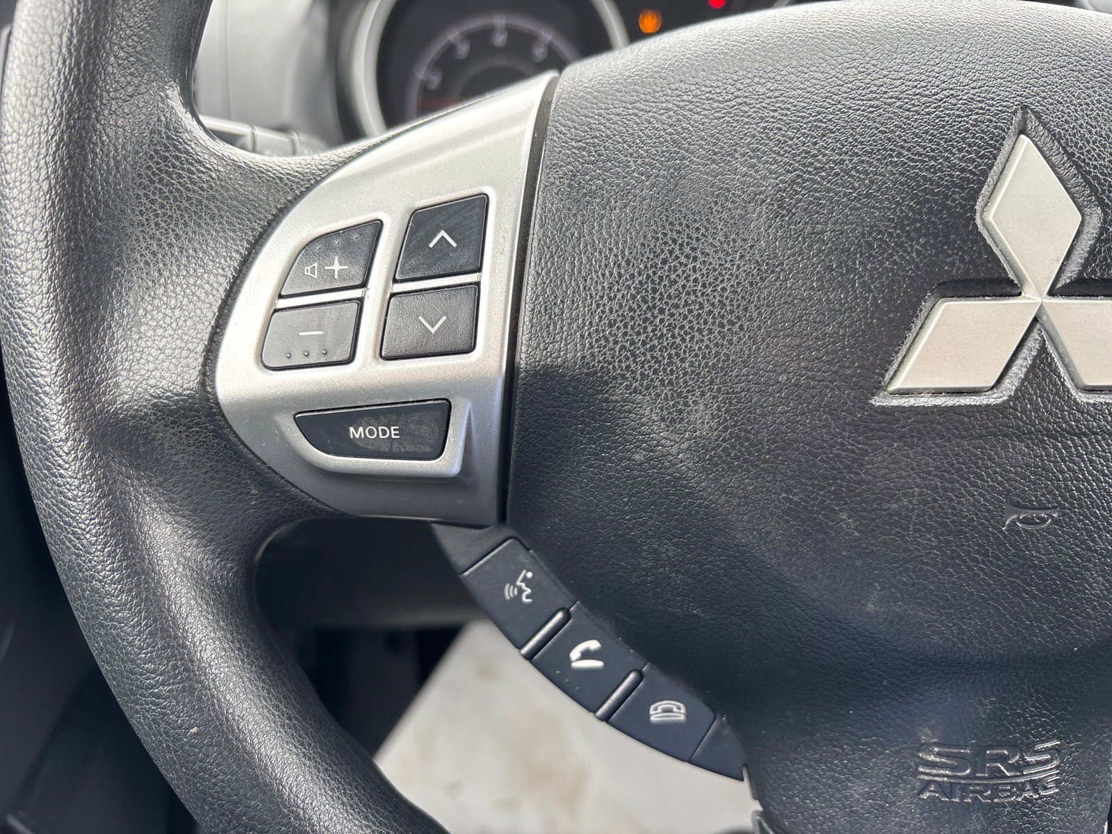 Used 2017 Mitsubishi Lancer ES image 22