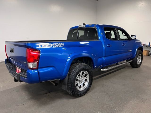 Used 2016 Toyota Tacoma TRD Sport w/ Towing Package image 3