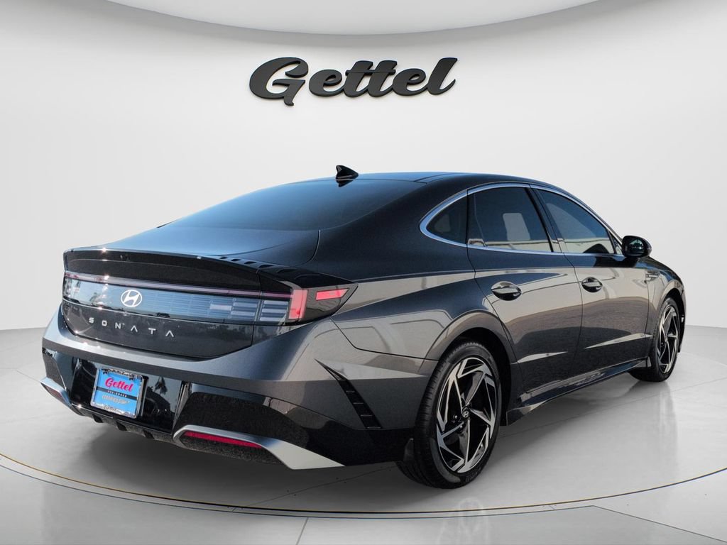 Used 2024 Hyundai Sonata SEL w/ Convenience Package FWD image 5