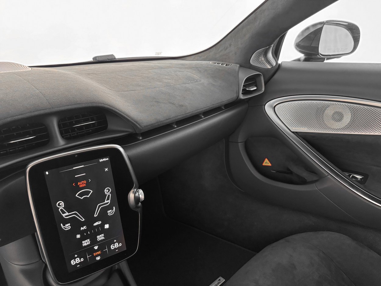 New 2025 McLaren Artura image 11