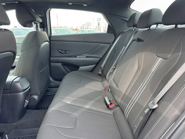 New 2026 Hyundai Elantra SEL Sport Premium FWD image 9