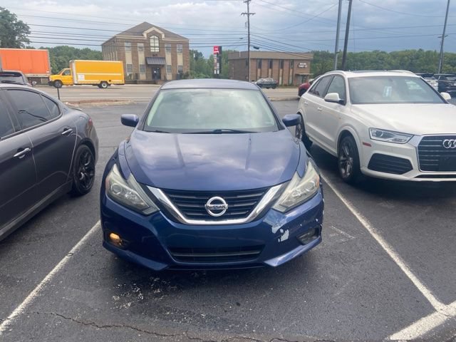 Used 2017 Nissan Altima 2.5 SR FWD video 2