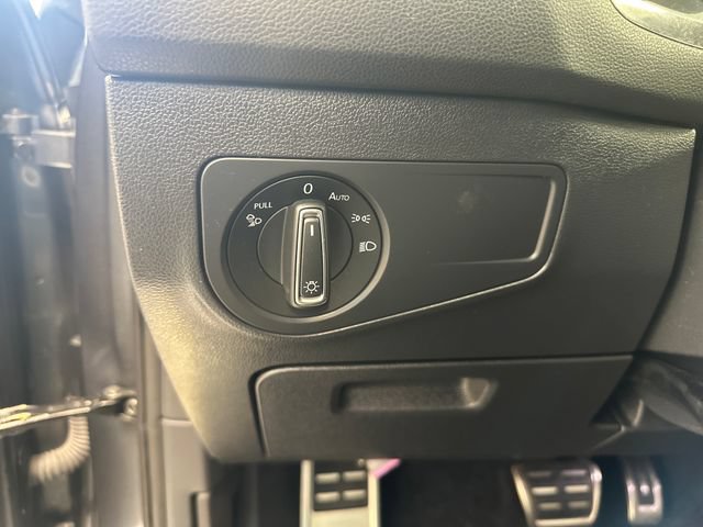 Used 2024 Volkswagen Tiguan SEL R-Line AWD/4WD image 19