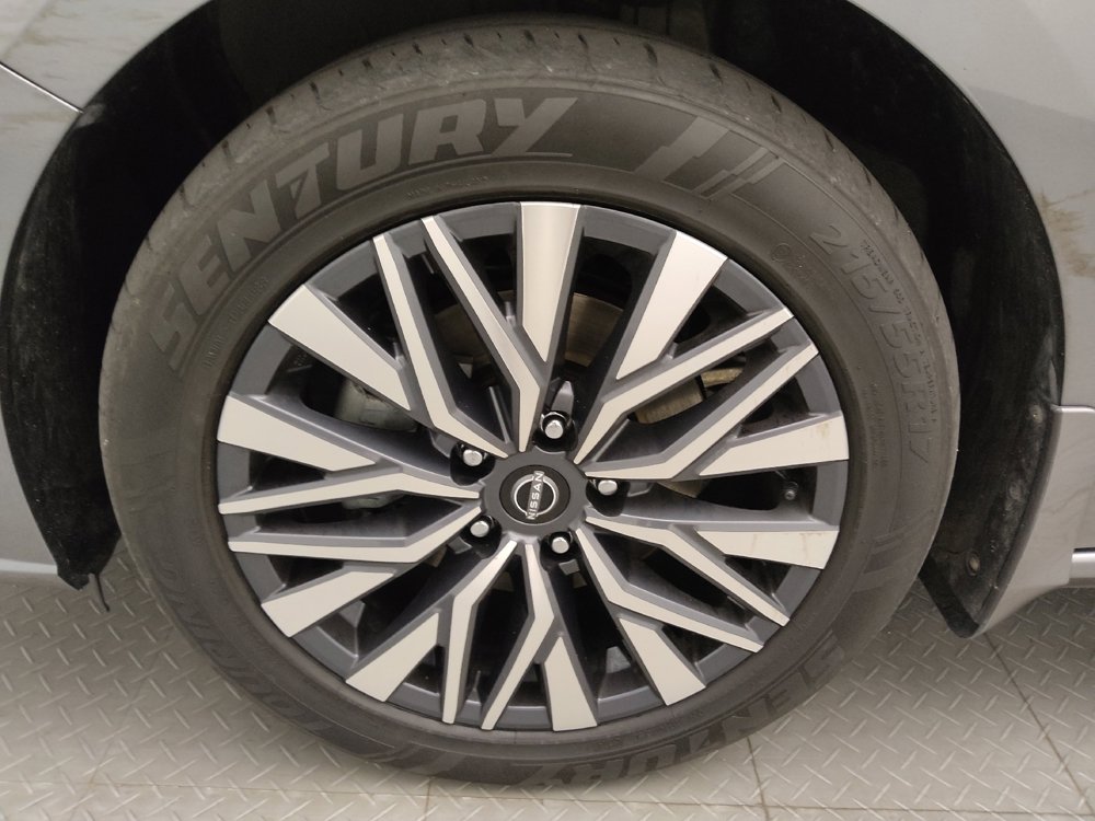 Used 2023 Nissan Altima 2.5 SV AWD/4WD image 31