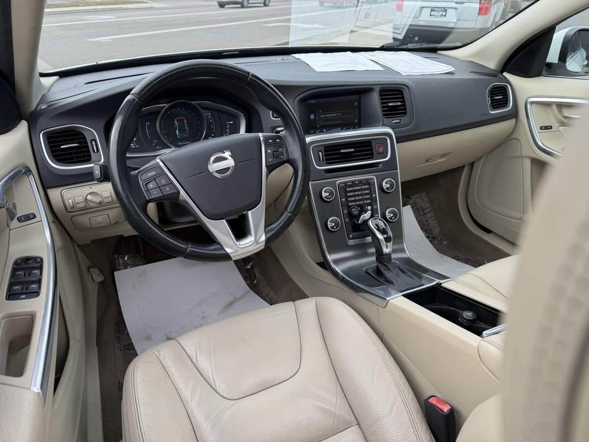 Used 2014 Volvo S60 T5 image 12