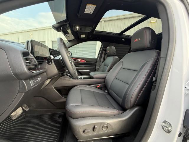 Used 2025 Chevrolet Traverse Z71 w/ Driver Confidence Package image 17