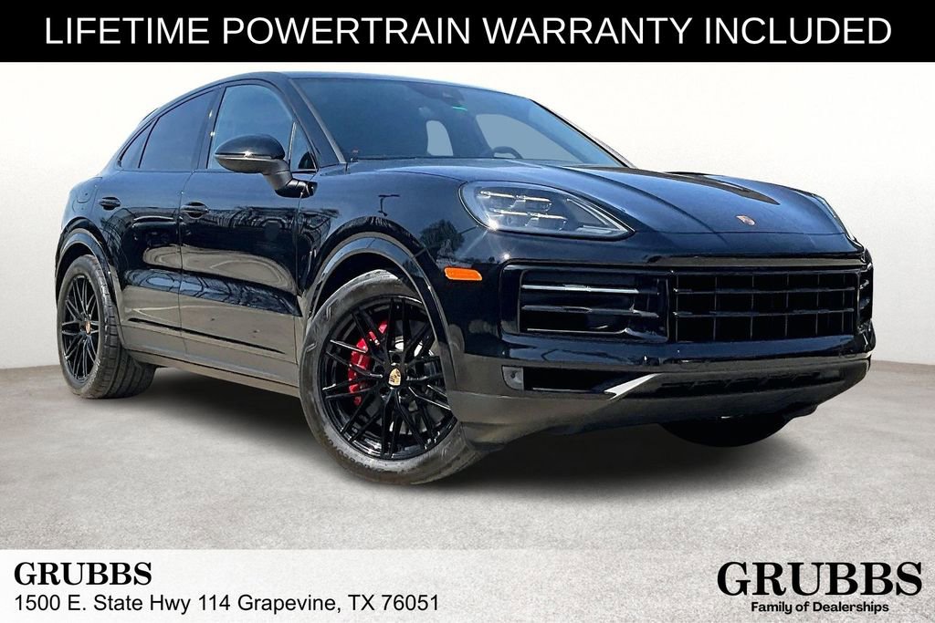 Used 2024 Porsche Cayenne S image 1