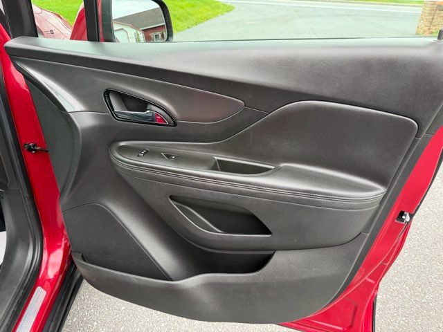 Used 2017 Buick Encore Essence FWD image 22