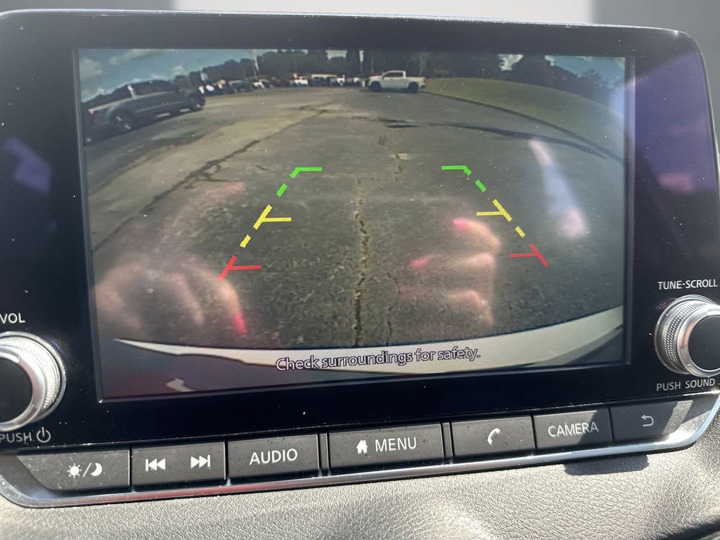Used 2022 Nissan Sentra SV FWD image 22