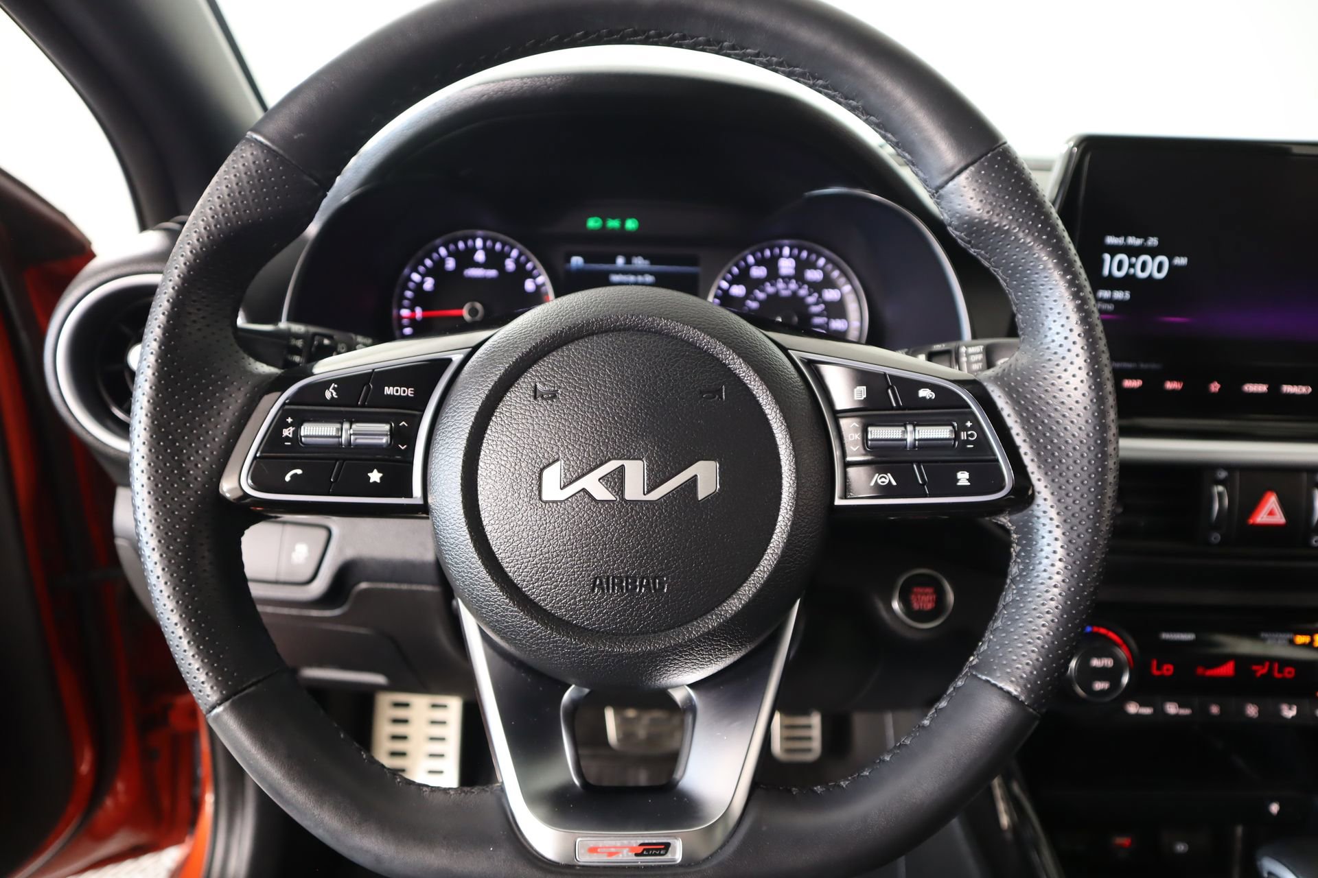 Used 2023 Kia Forte GT-Line w/ GT-Line Premium Package image 3