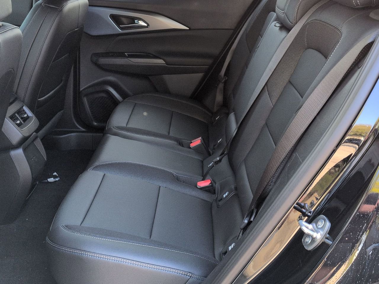 New 2026 Chevrolet Equinox EV LT FWD image 22