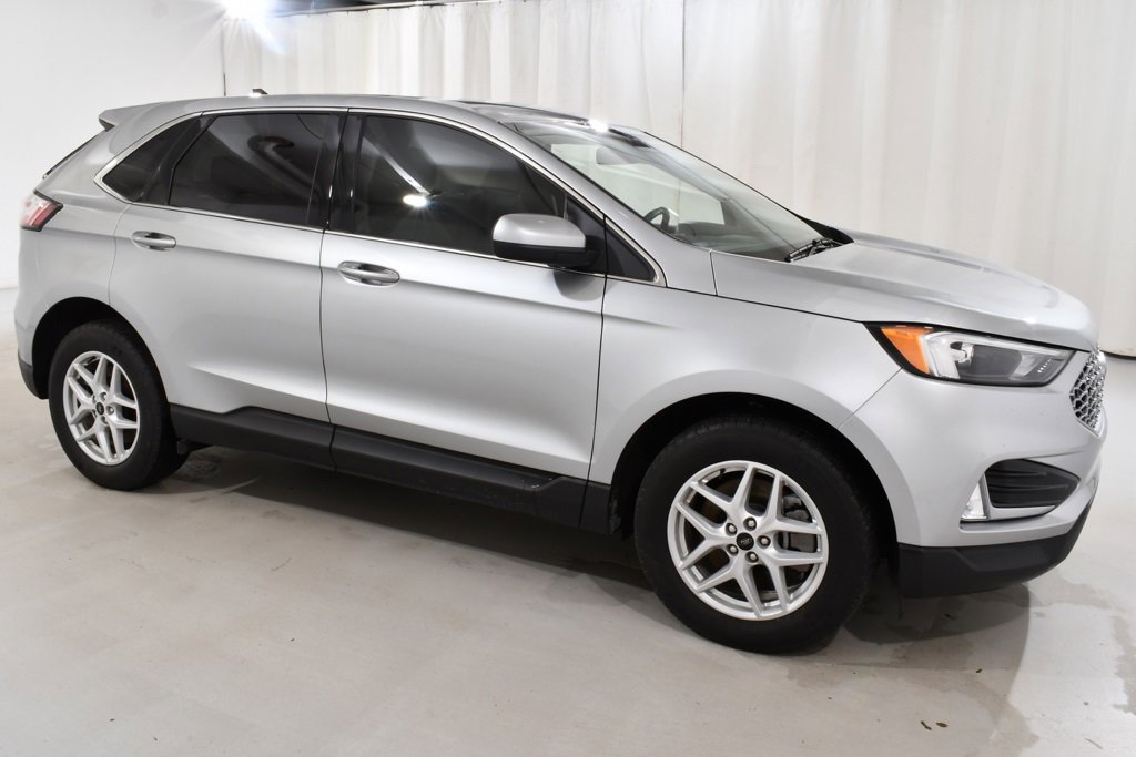 Used 2024 Ford Edge SEL w/ Convenience Package image 5