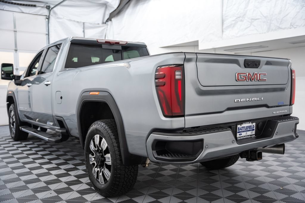 Used 2025 GMC Sierra 3500 Denali w/ Denali Reserve Package AWD/4WD image 7