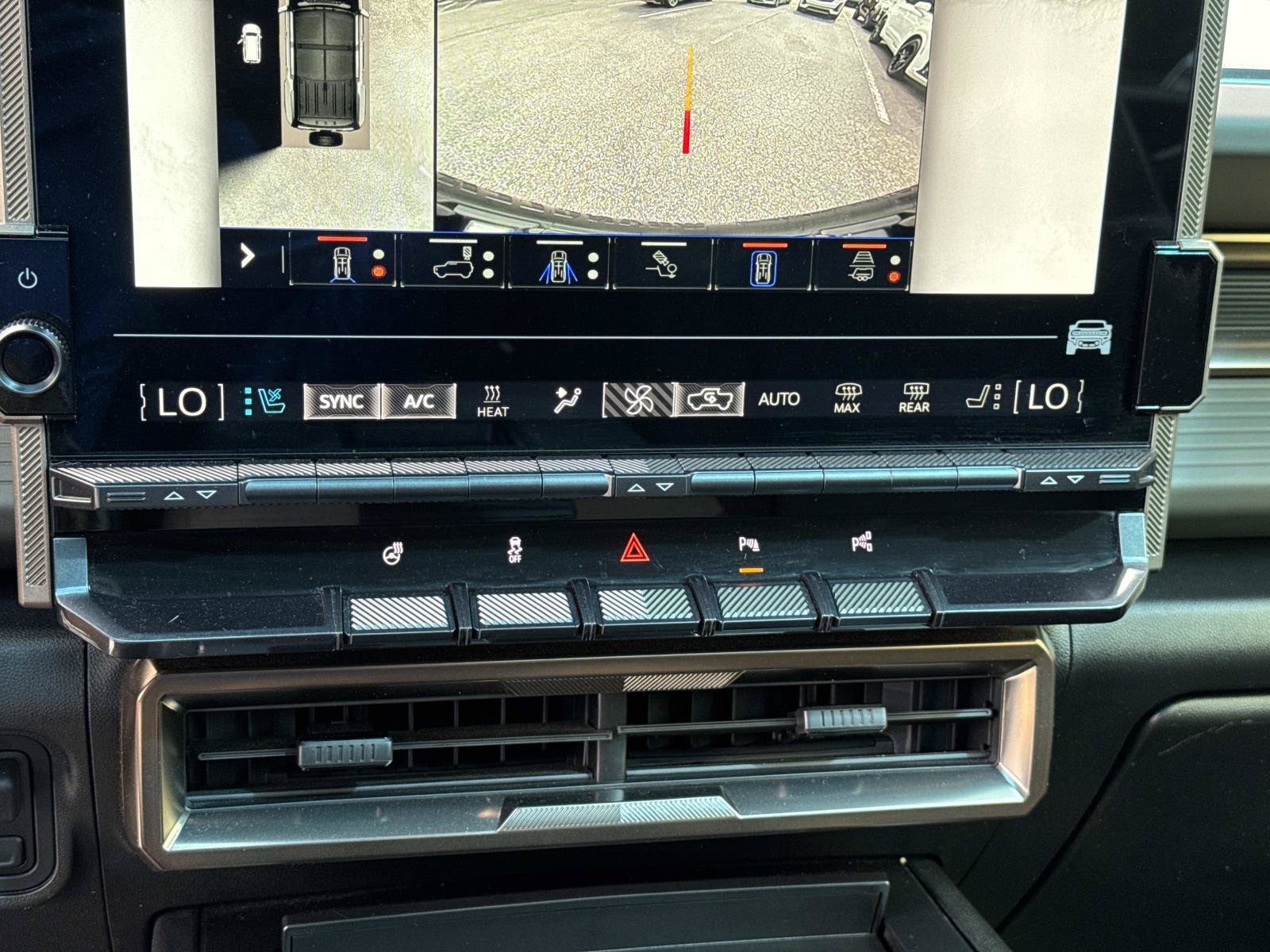 Used 2025 GMC Hummer EV 2X AWD/4WD image 22