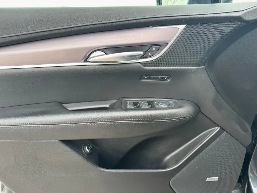 Used 2019 Cadillac XT5 Luxury image 11