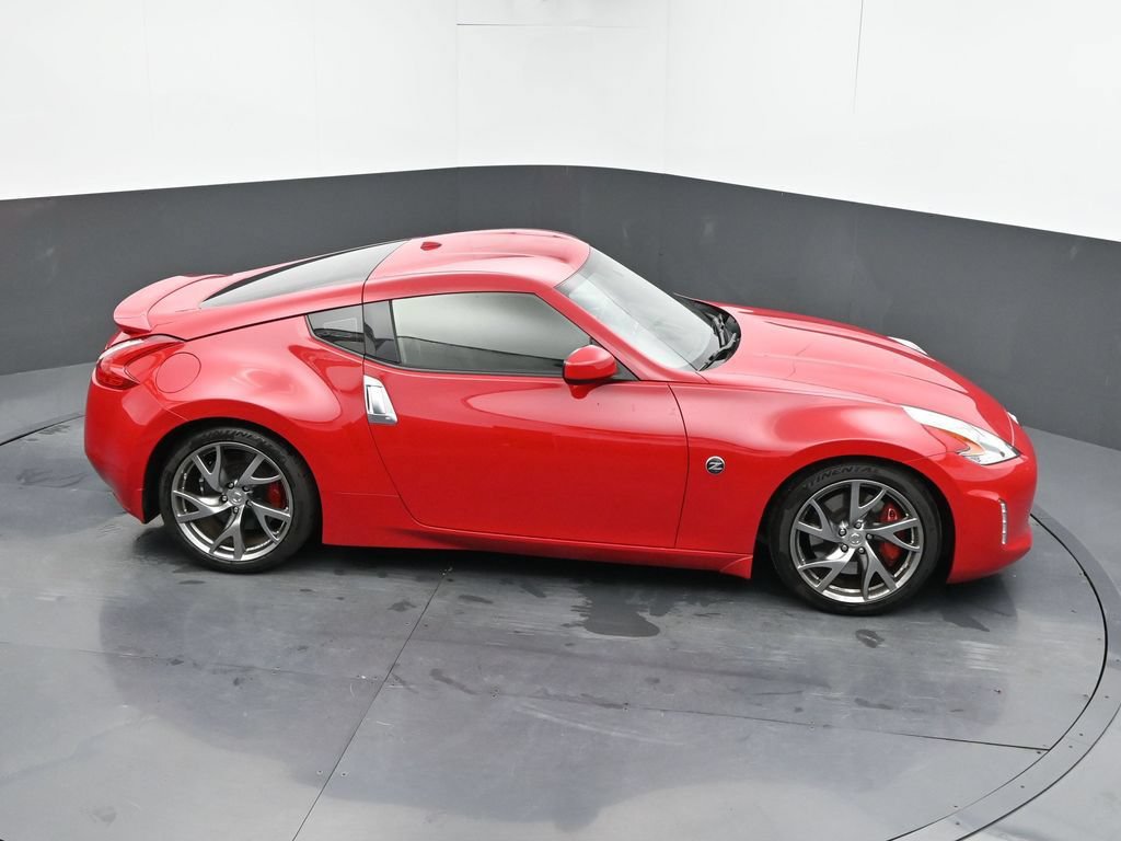 Used 2016 Nissan 370Z Coupe RWD image 27