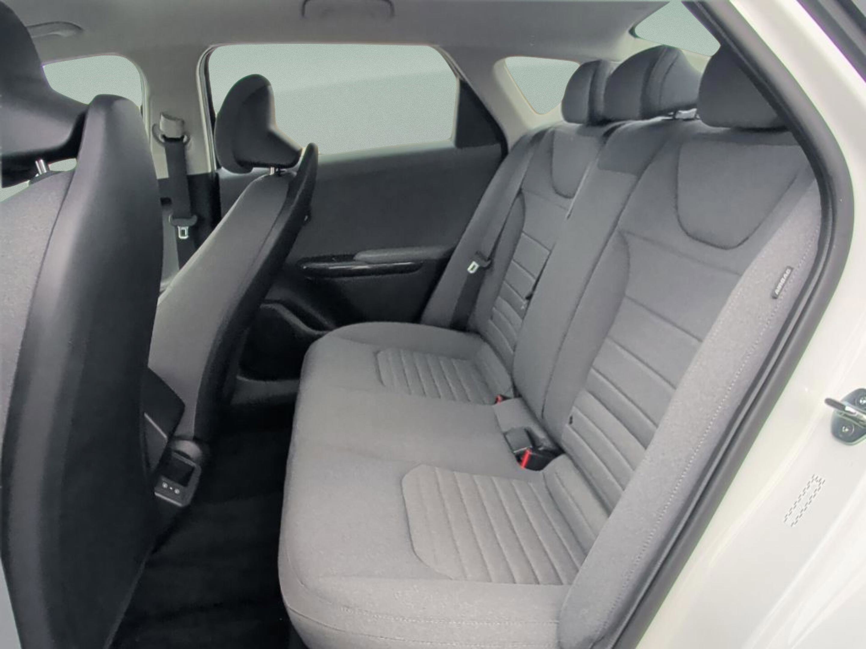 Used 2025 Kia K4 EX FWD image 32